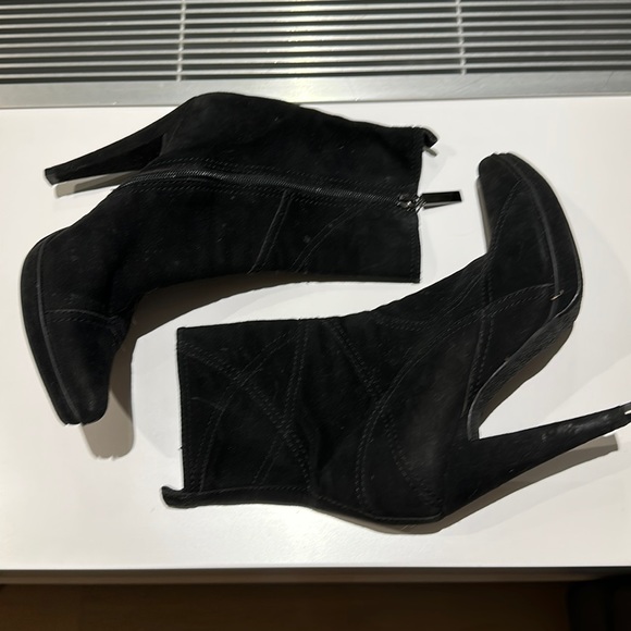 Black Suede Heel Boots! - Picture 2 of 5